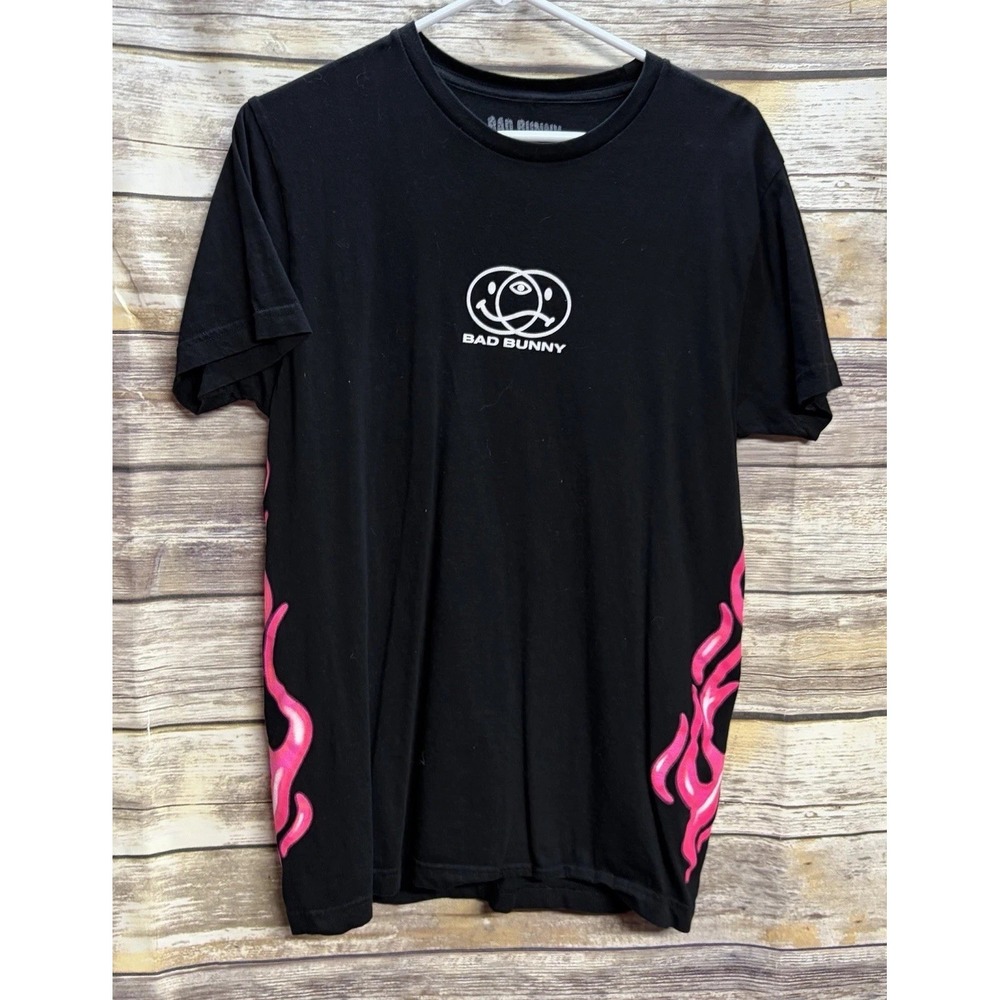 Bad Bunny Band Tee T Shirt Adult Medium Black‎ Pink Fire Flames Music